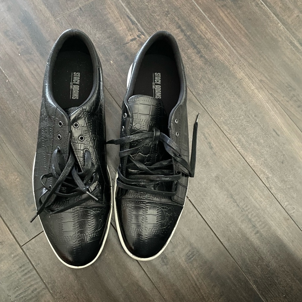 Mens Stacy Adams faux croc loafers. Soft leather. Tennis shoe style loafer